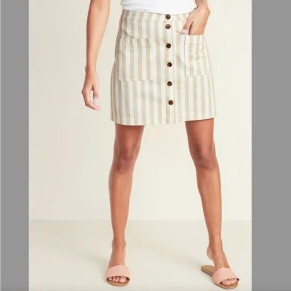 5 for $45 NWT Old Navy Mini Skirt Size 4 - Picture 1 of 7
